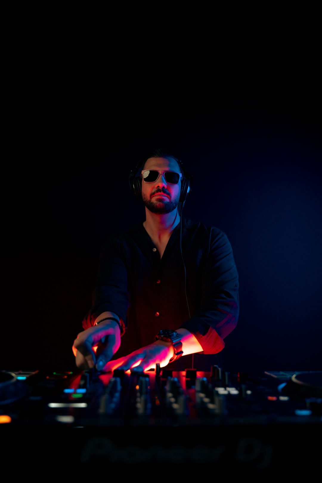 dj_photo_by_ali_rad
